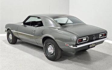 Chevrolet-Camaro-Coupe-1968-3