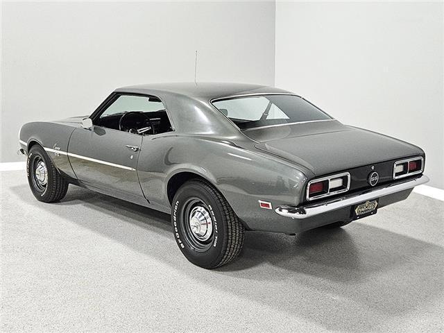 Chevrolet-Camaro-Coupe-1968-3