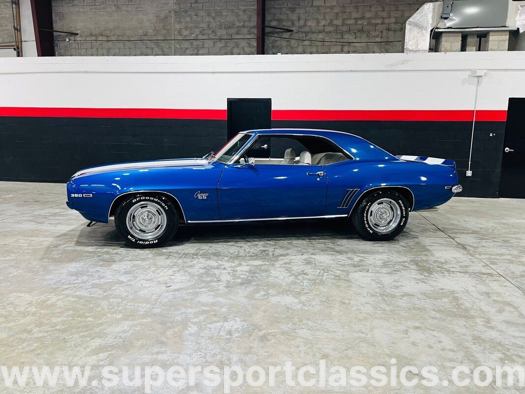 Chevrolet-Camaro-Coupe-1969-1