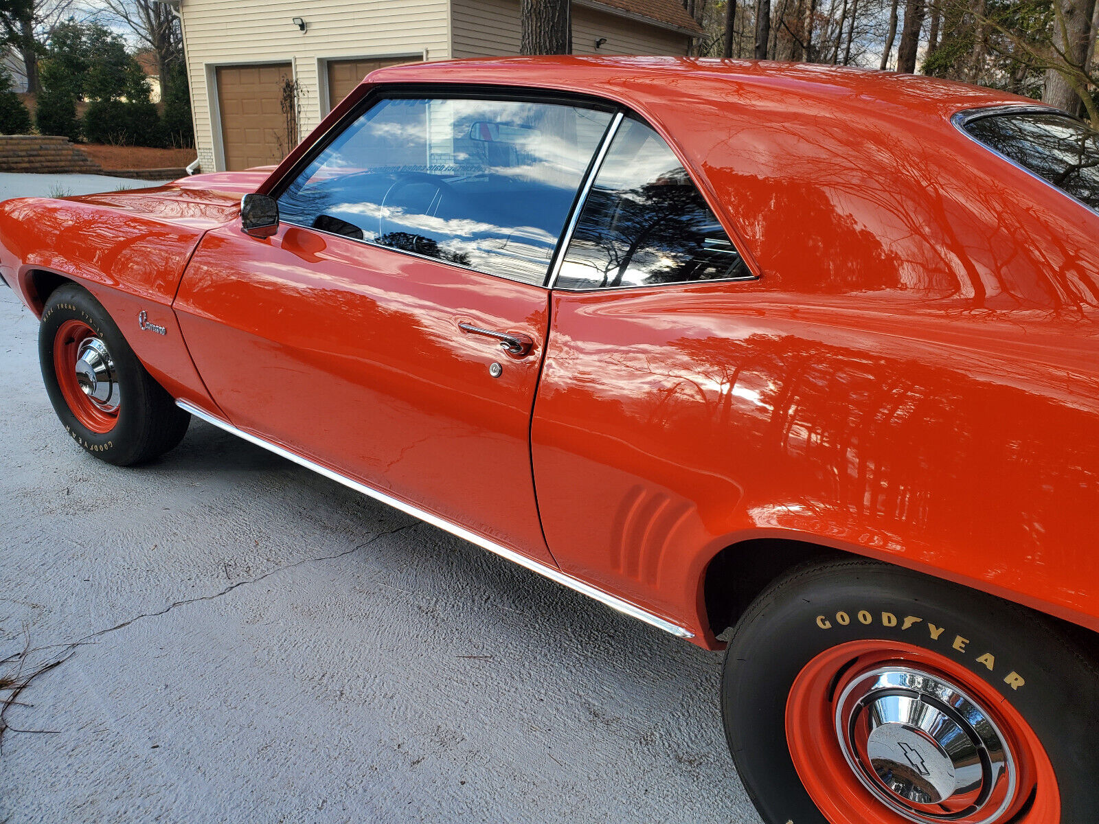 Chevrolet-Camaro-Coupe-1969-12