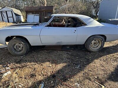 Chevrolet-Camaro-Coupe-1969-2