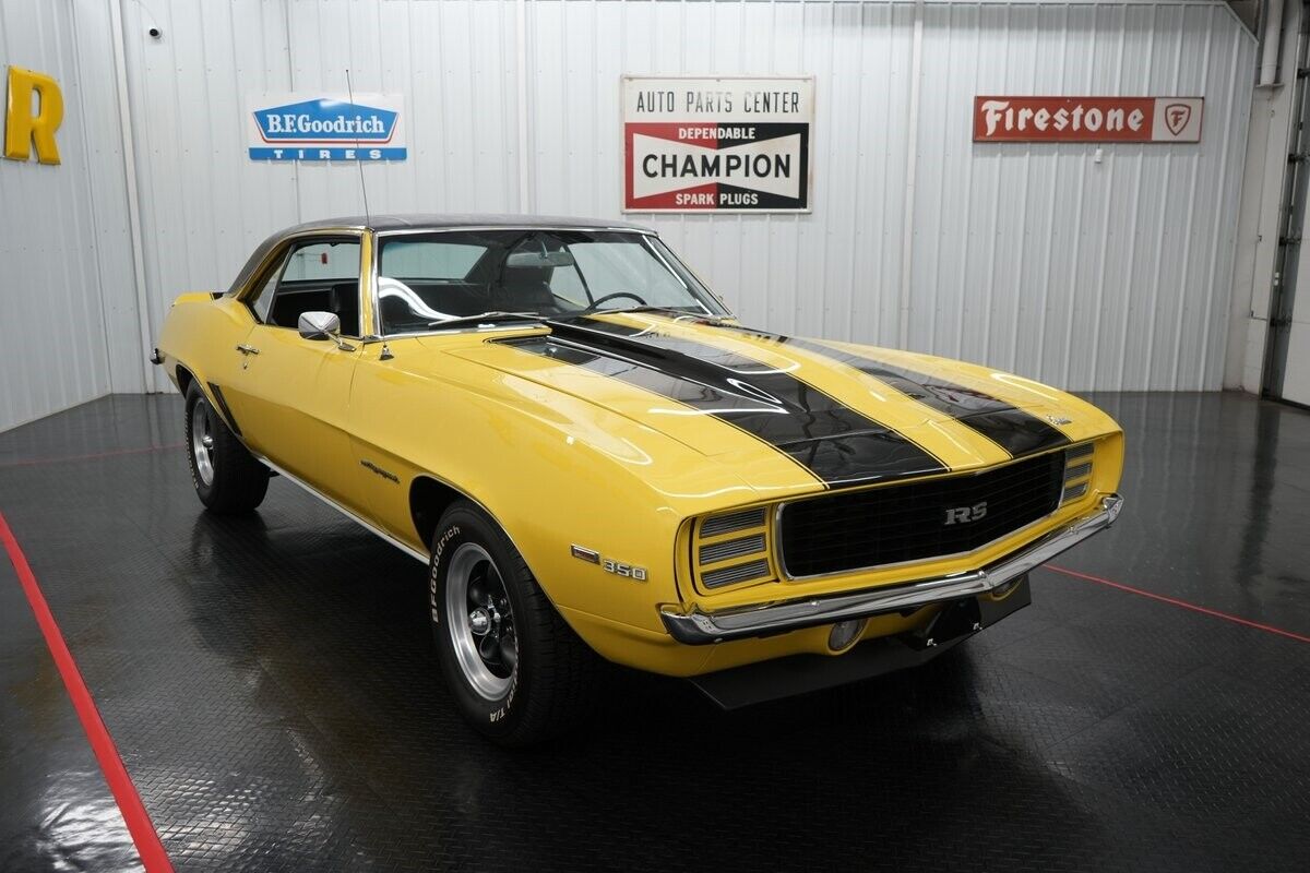 Chevrolet-Camaro-Coupe-1969-21