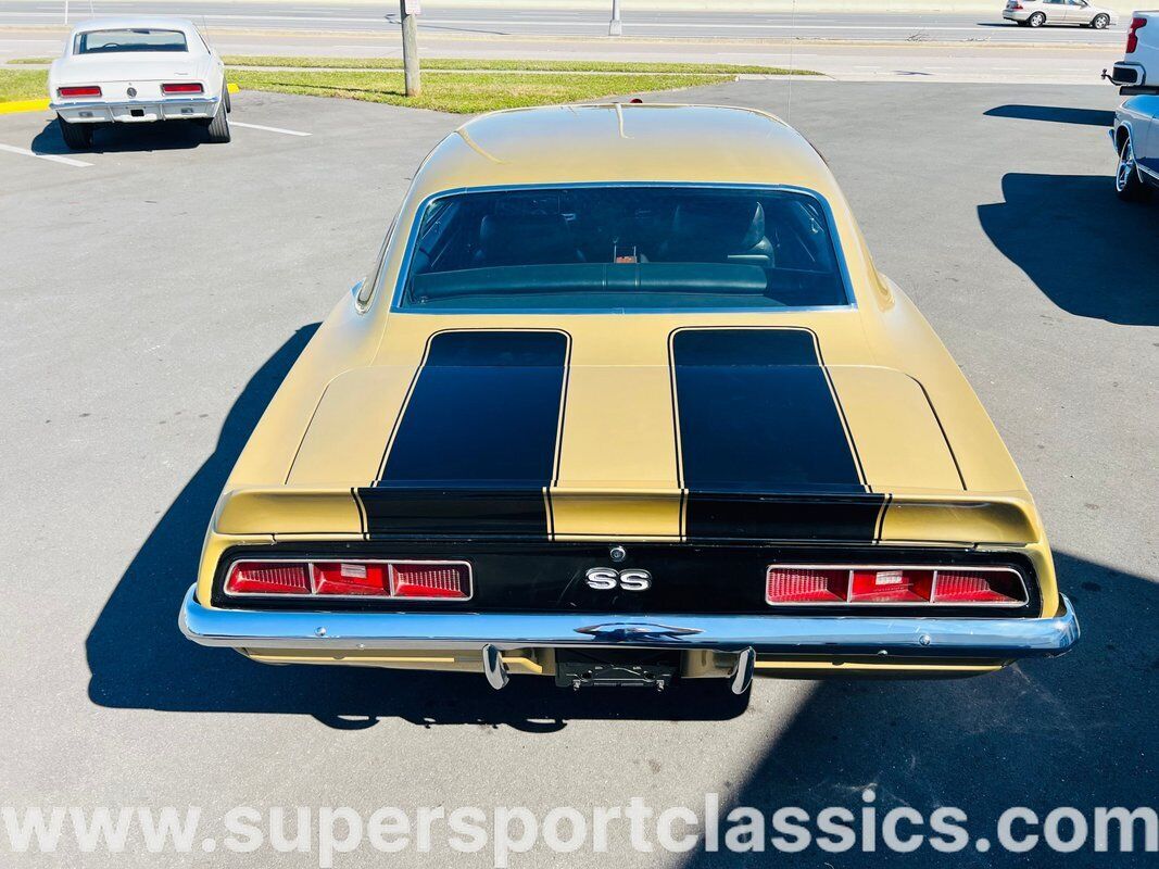 Chevrolet-Camaro-Coupe-1969-3