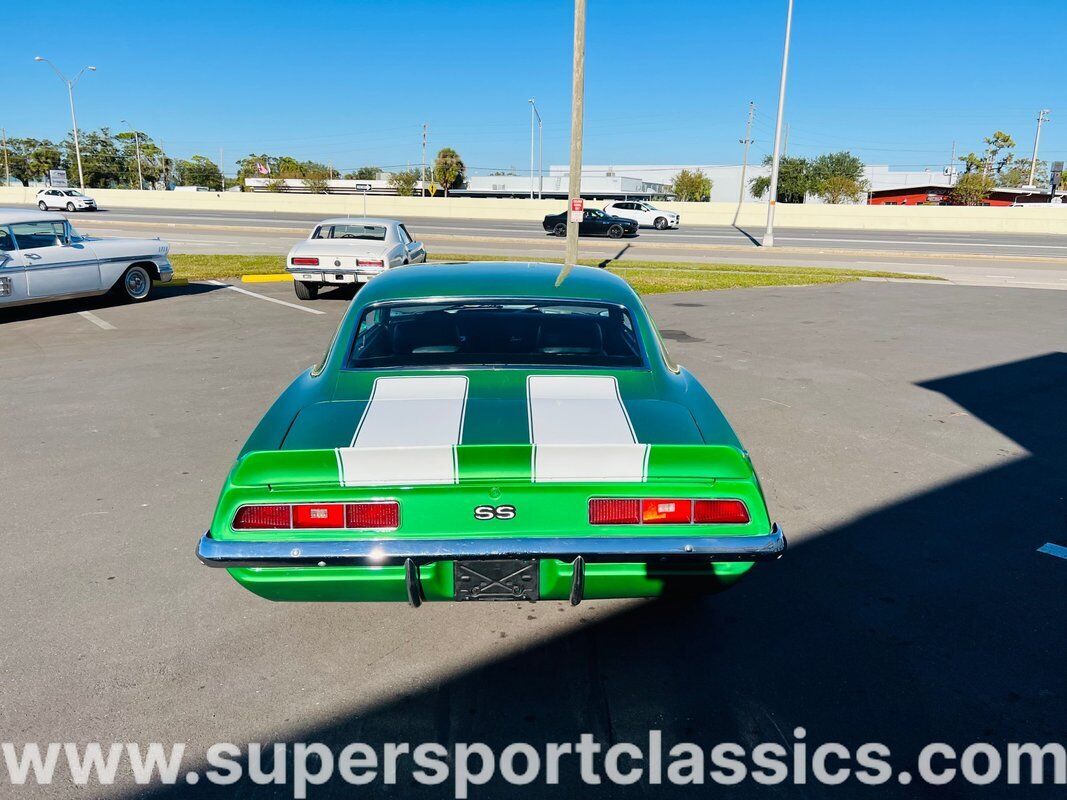 Chevrolet-Camaro-Coupe-1969-3