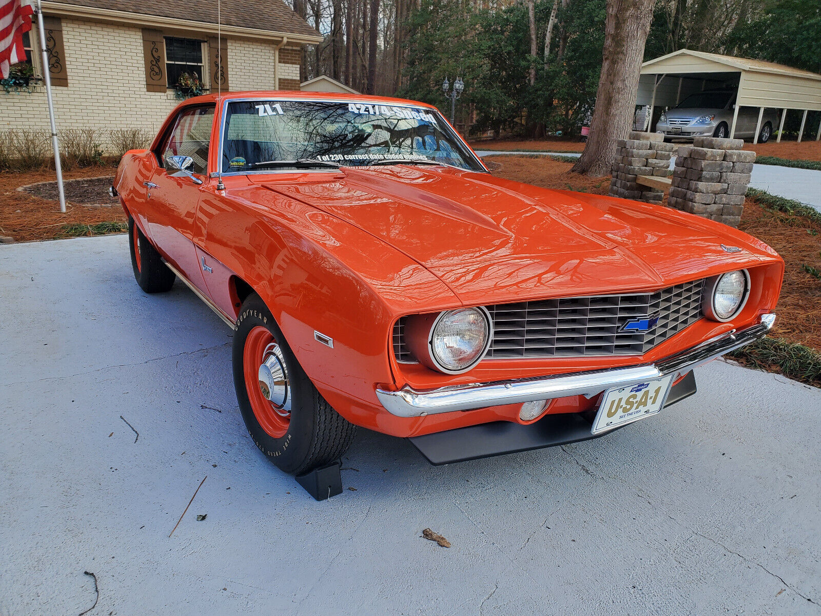 Chevrolet-Camaro-Coupe-1969-4