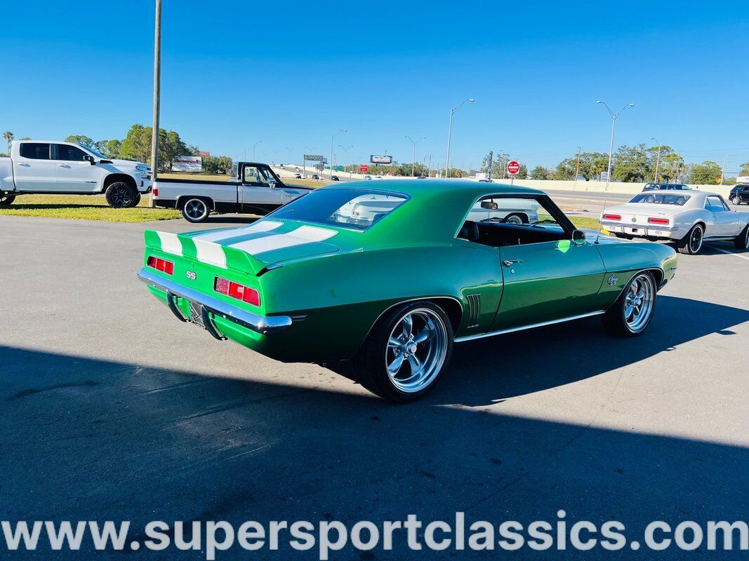 Chevrolet-Camaro-Coupe-1969-4