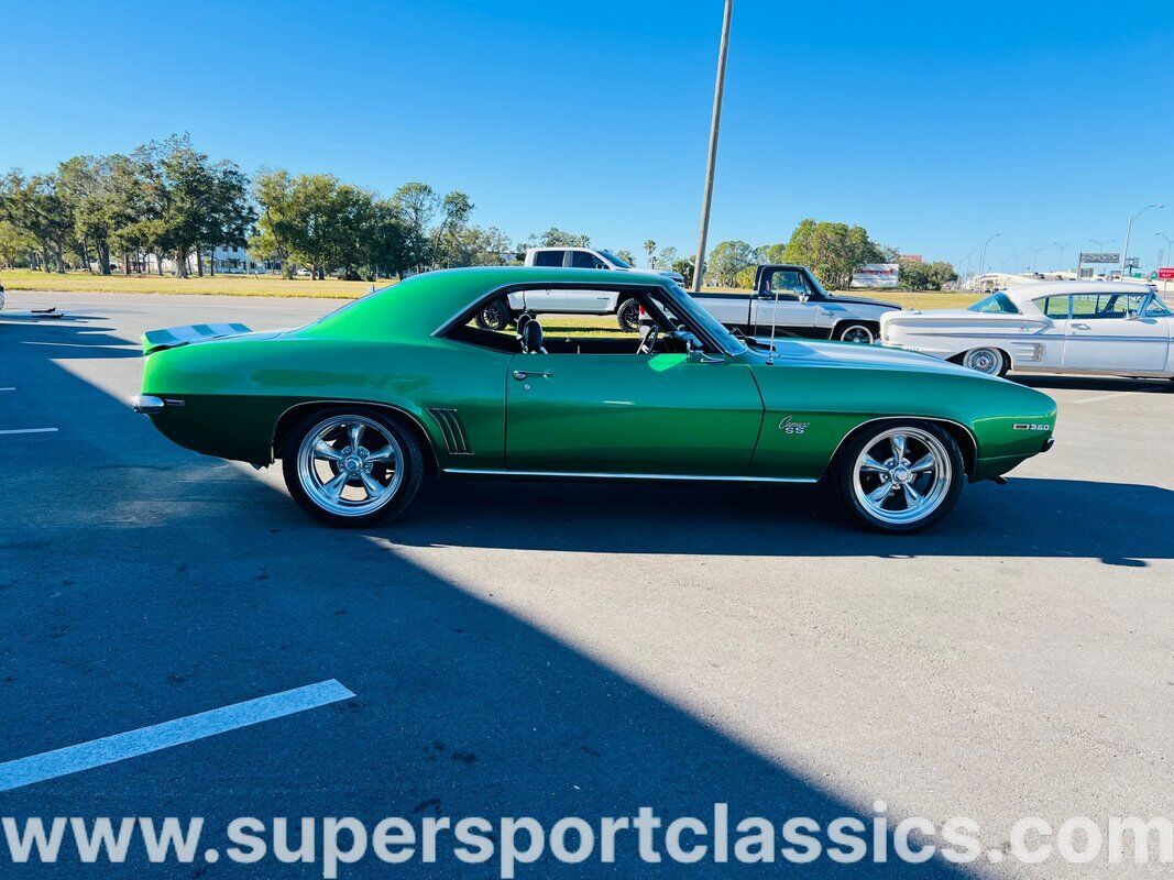 Chevrolet-Camaro-Coupe-1969-5