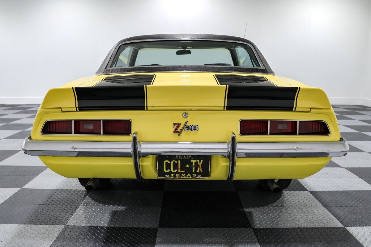 Chevrolet-Camaro-Coupe-1969-5