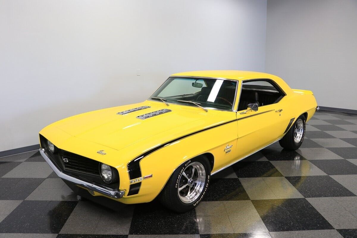 Chevrolet-Camaro-Coupe-1969-5