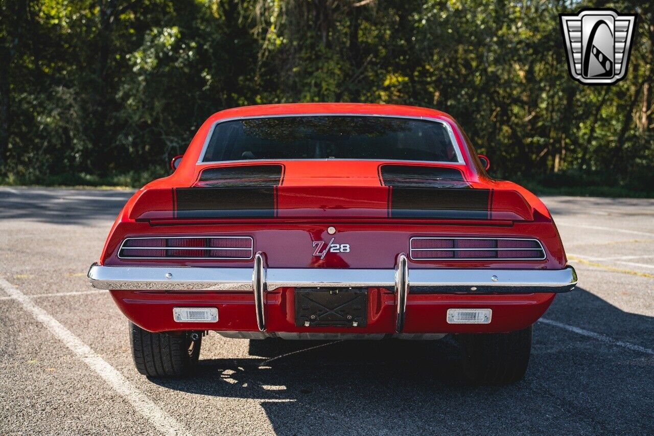 Chevrolet-Camaro-Coupe-1969-5