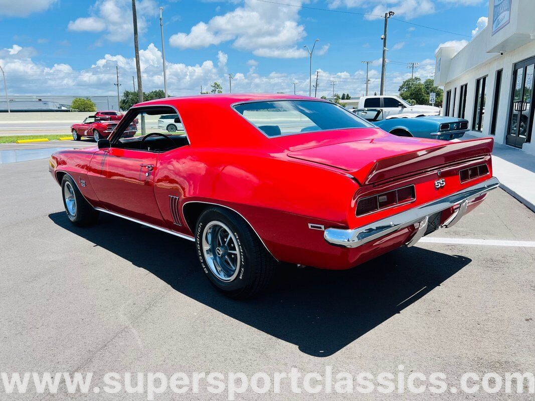 Chevrolet-Camaro-Coupe-1969-6