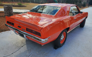 Chevrolet-Camaro-Coupe-1969-7