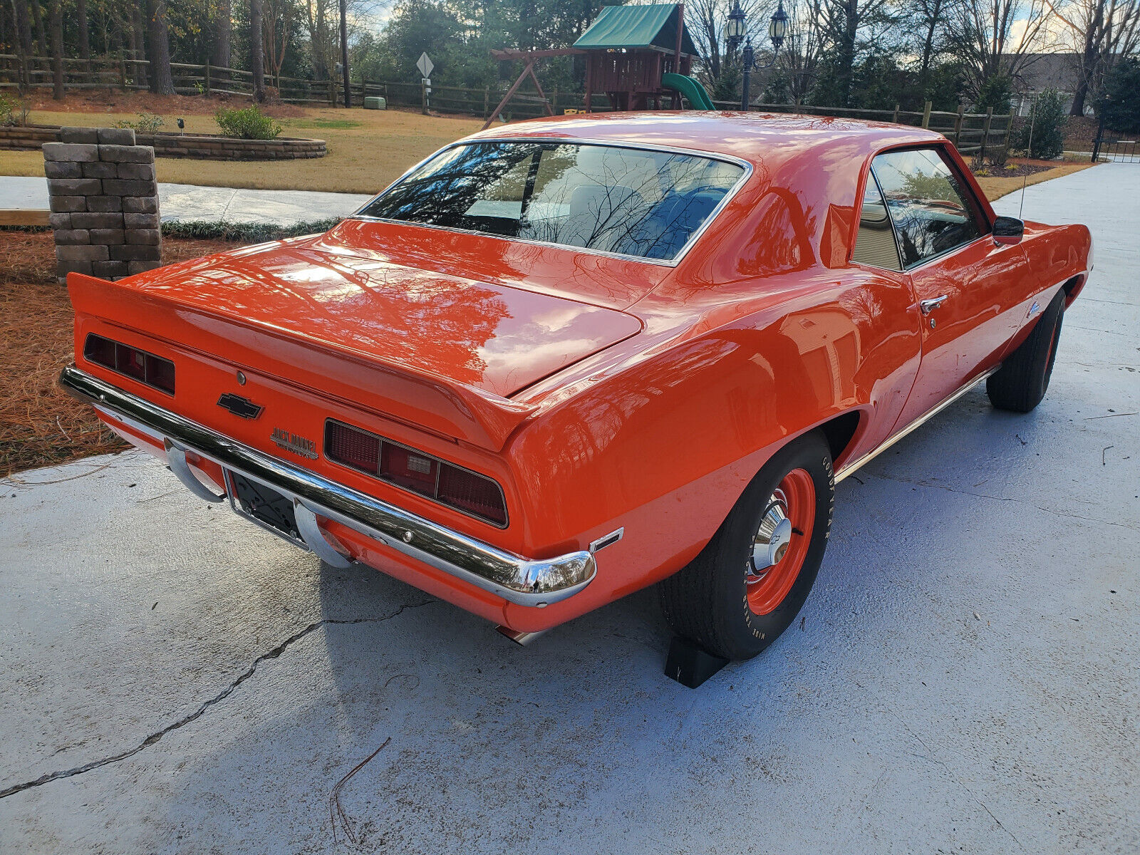 Chevrolet-Camaro-Coupe-1969-7