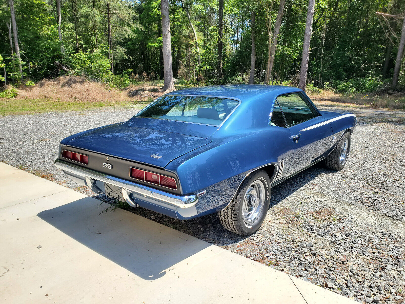 Chevrolet-Camaro-Coupe-1969-7