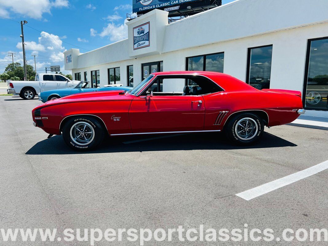 Chevrolet-Camaro-Coupe-1969-7