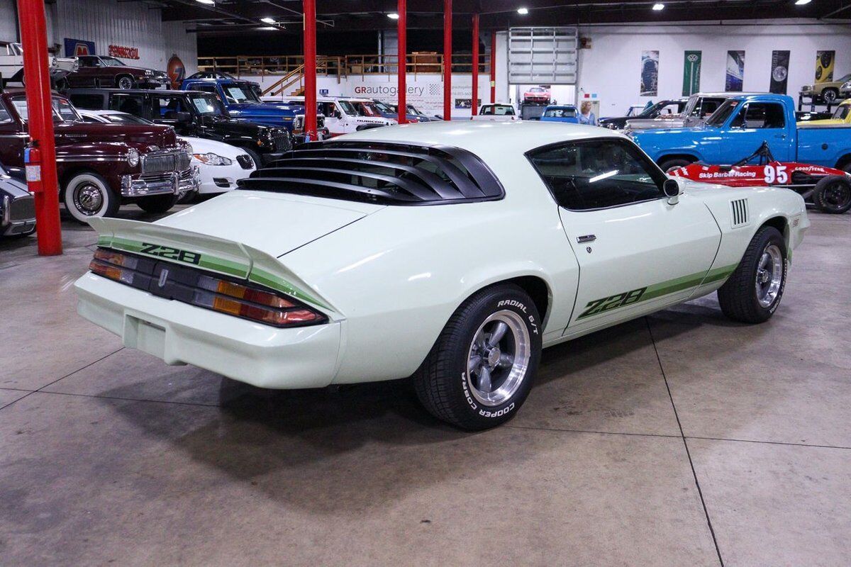 Chevrolet-Camaro-Coupe-1979-6