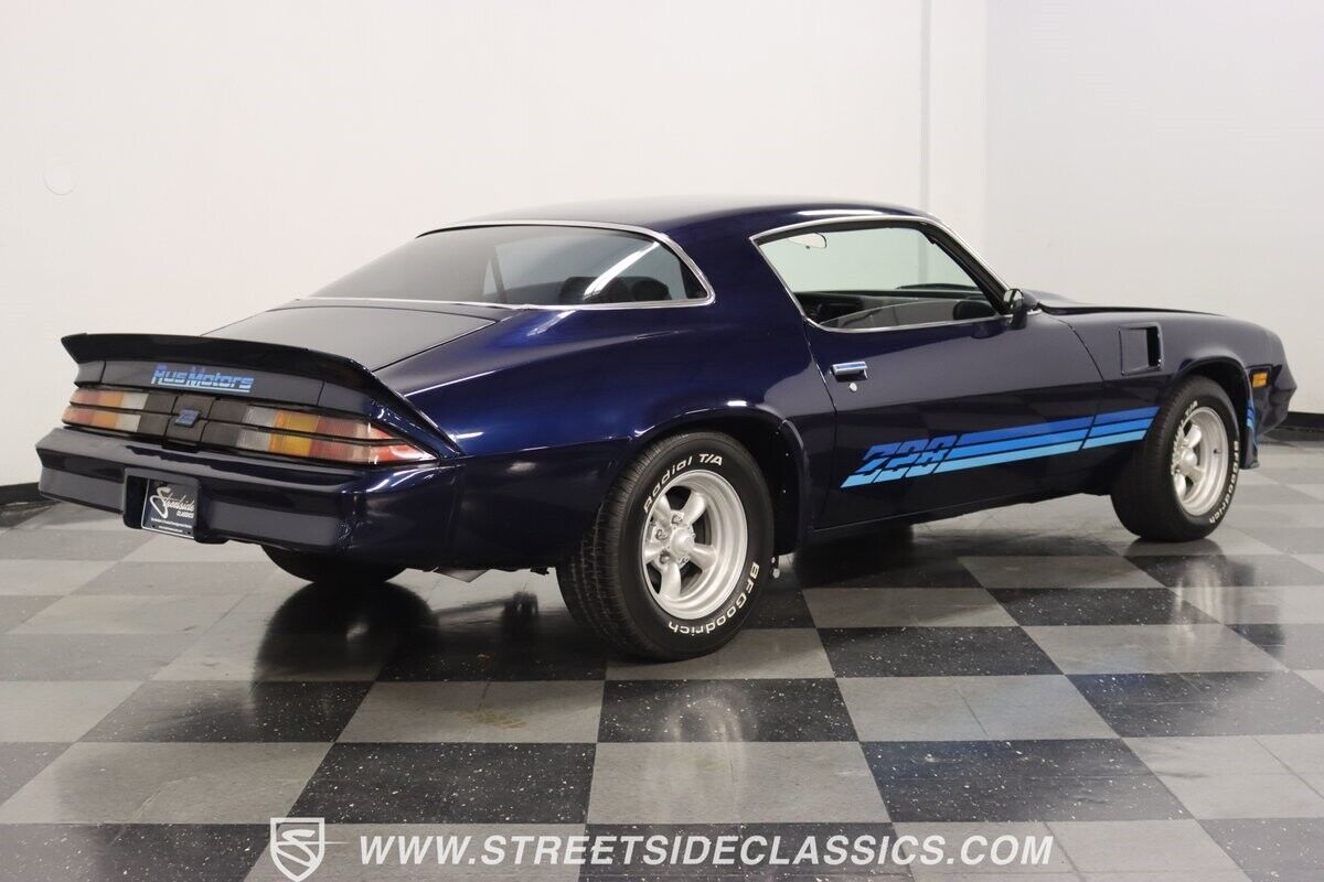 Chevrolet-Camaro-Coupe-1980-10