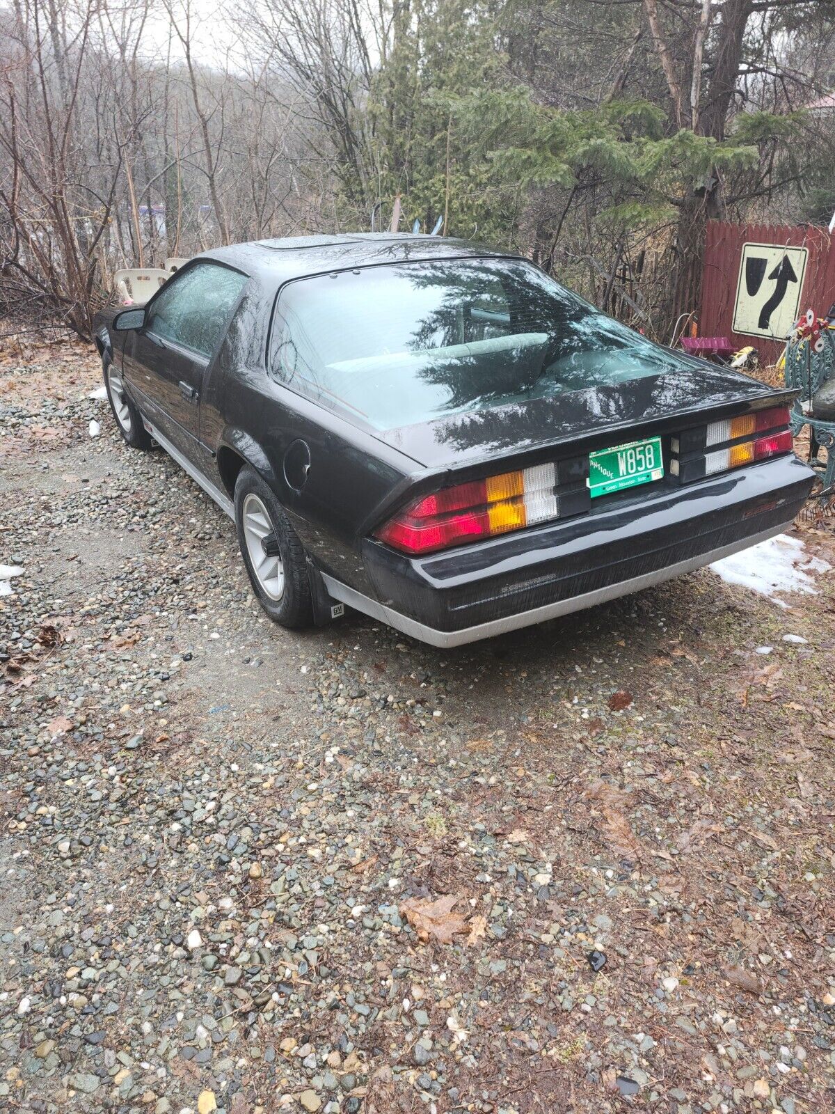 Chevrolet-Camaro-Coupe-1983-1