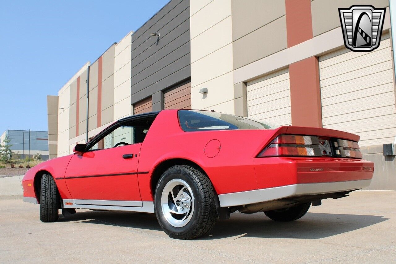 Chevrolet-Camaro-Coupe-1984-4