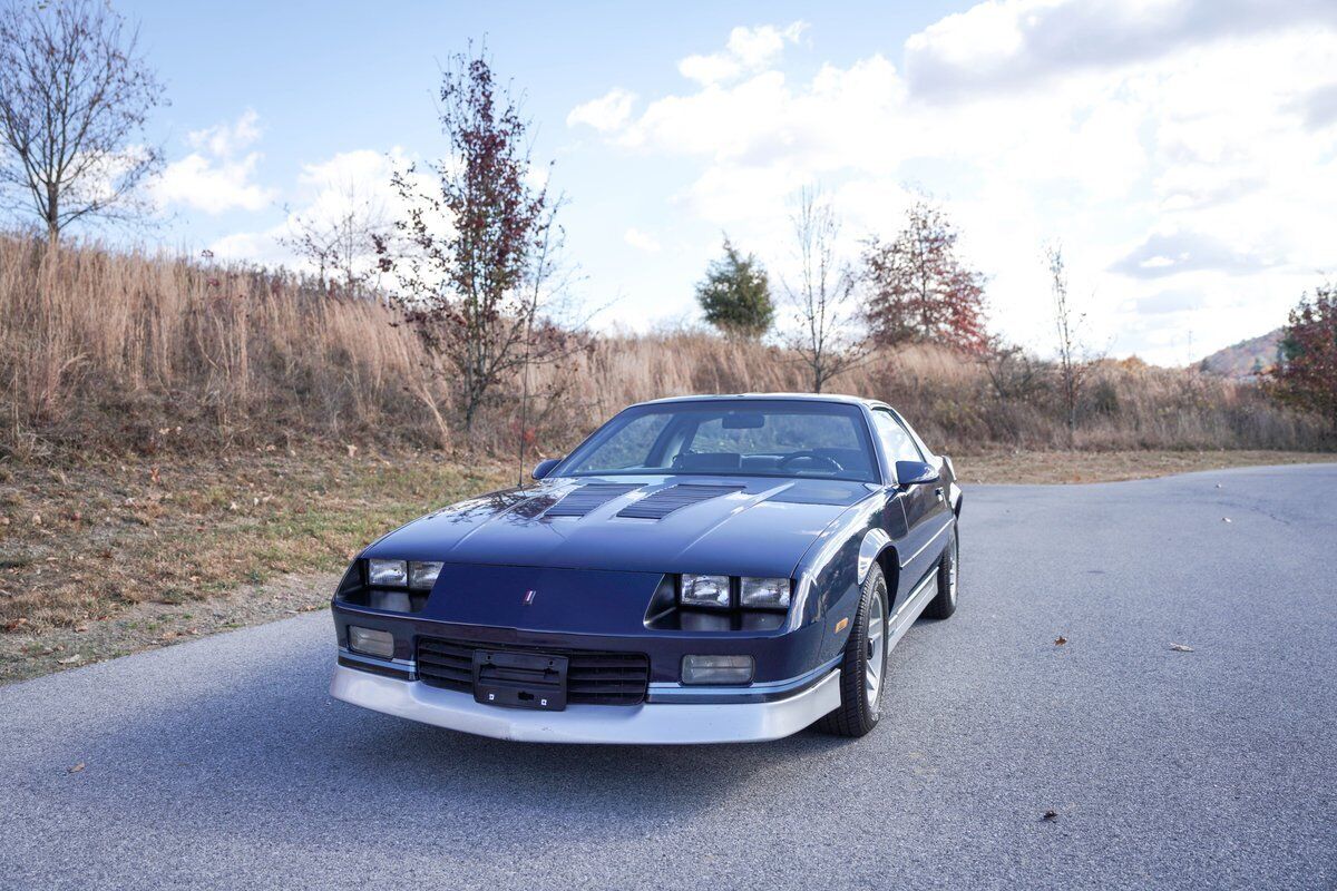 Chevrolet-Camaro-Coupe-1985-12