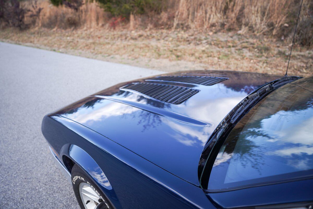 Chevrolet-Camaro-Coupe-1985-23