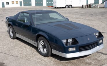 Chevrolet-Camaro-Coupe-1985-3