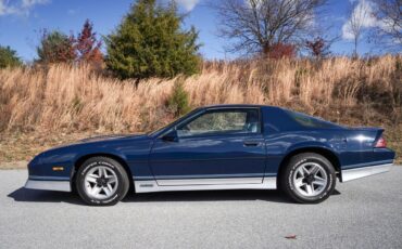 Chevrolet-Camaro-Coupe-1985-3