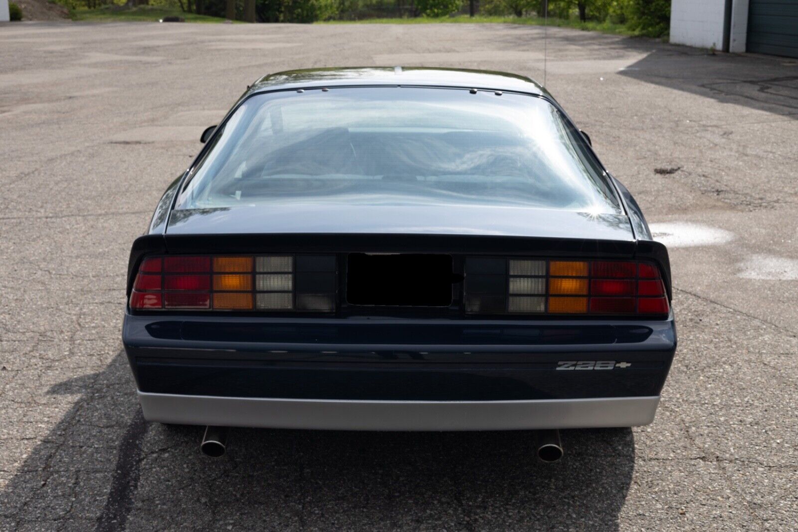 Chevrolet-Camaro-Coupe-1985-5