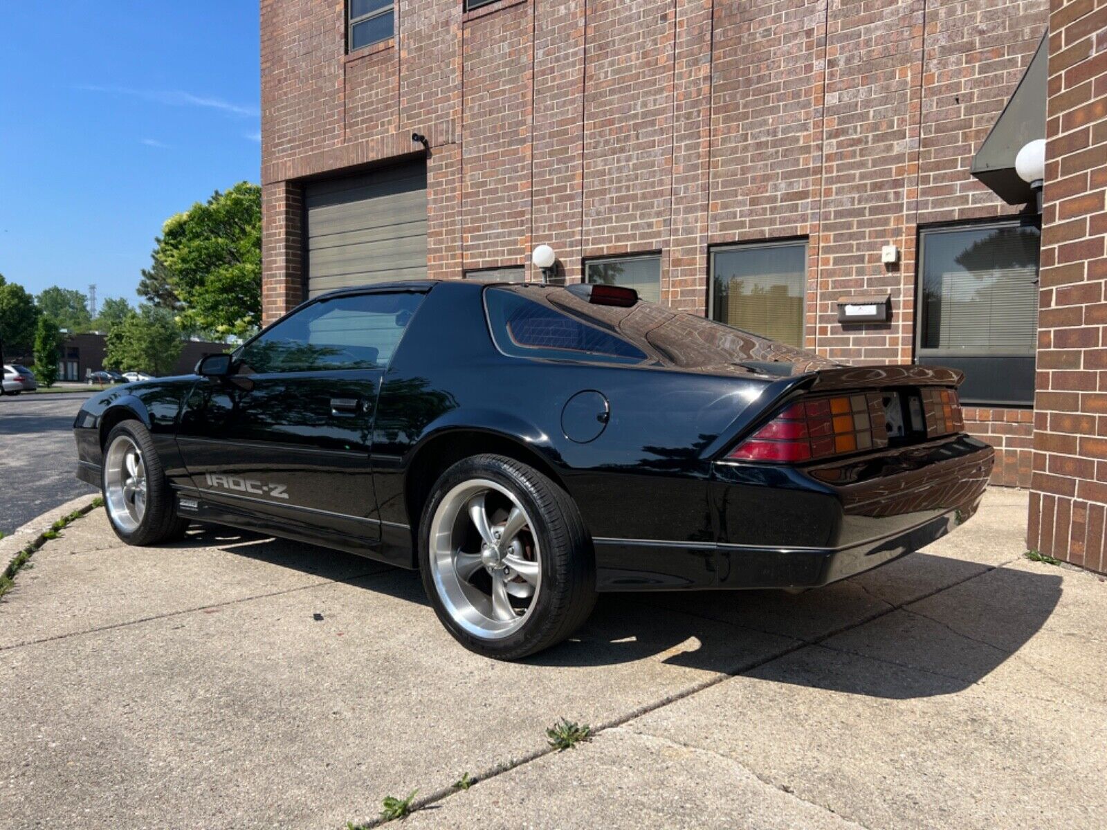 Chevrolet-Camaro-Coupe-1986-3