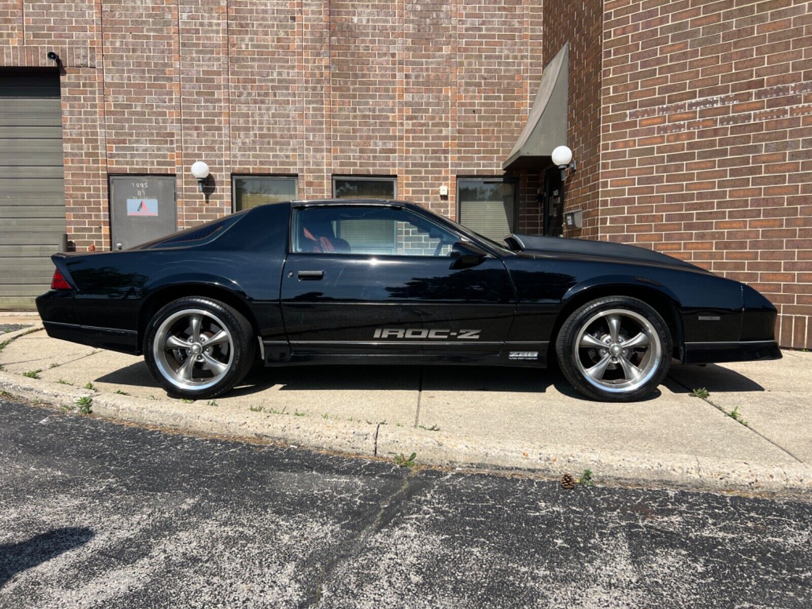 Chevrolet-Camaro-Coupe-1986-9