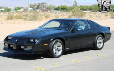 Chevrolet-Camaro-Coupe-1987-2