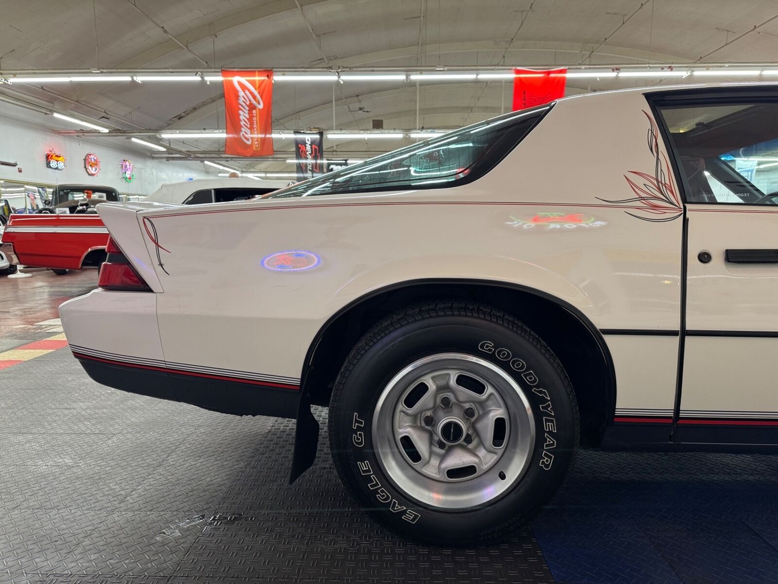 Chevrolet-Camaro-Coupe-1987-24