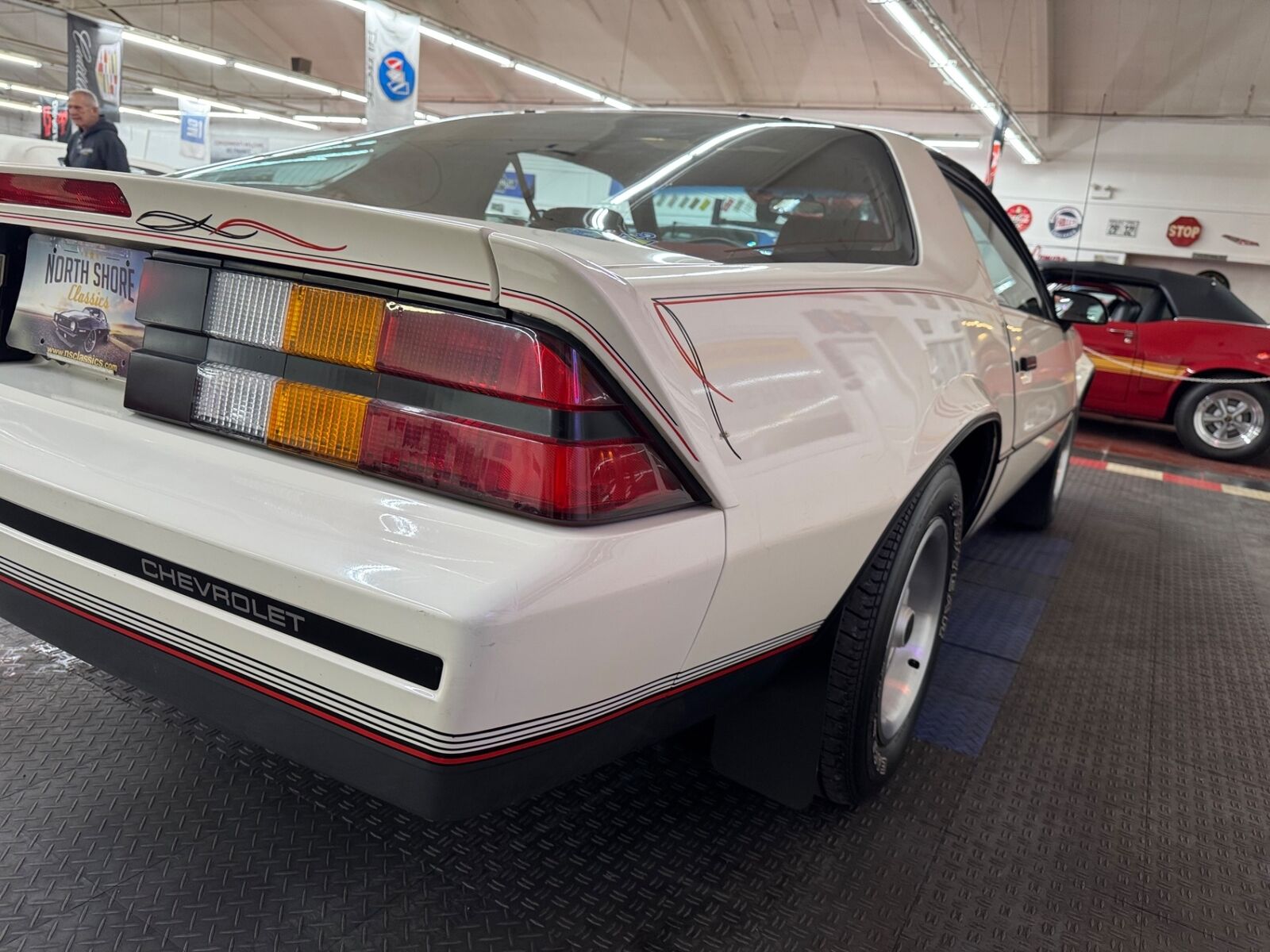 Chevrolet-Camaro-Coupe-1987-27