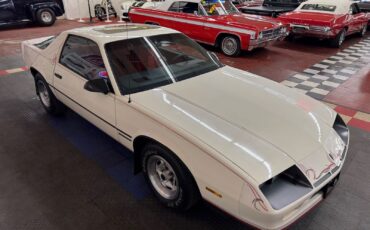 Chevrolet-Camaro-Coupe-1987-28