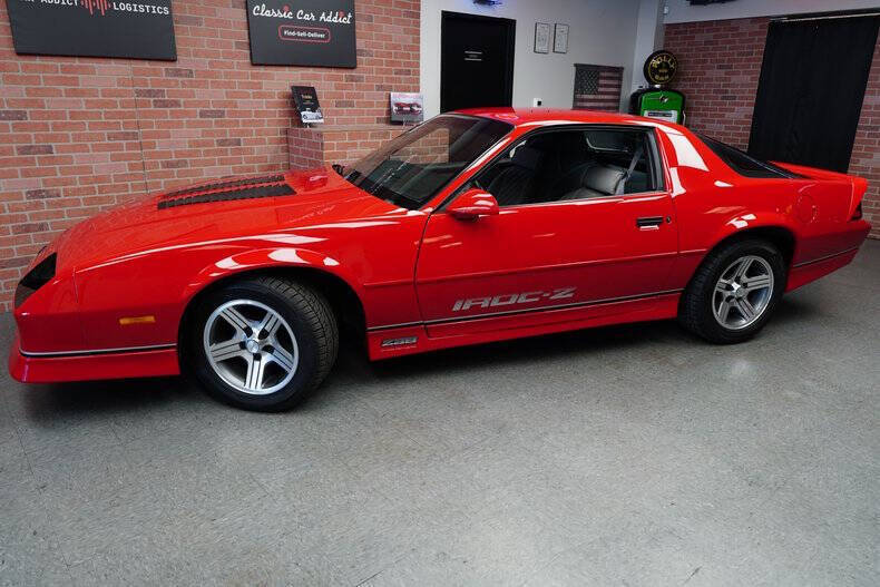 Chevrolet-Camaro-Coupe-1987-6