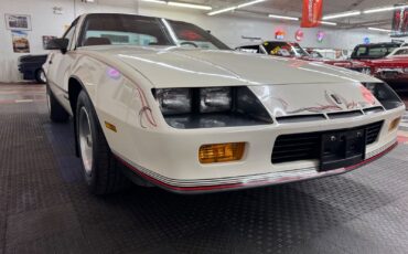 Chevrolet-Camaro-Coupe-1987-7