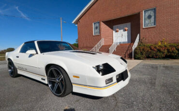 Chevrolet-Camaro-Coupe-1988-3