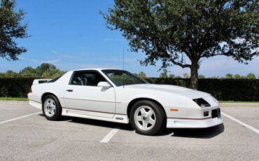 Chevrolet-Camaro-Coupe-1991-3