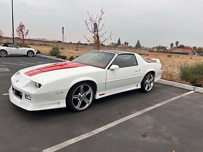 Chevrolet-Camaro-Coupe-1992-1