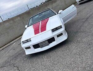 Chevrolet-Camaro-Coupe-1992-3