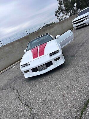 Chevrolet-Camaro-Coupe-1992-3