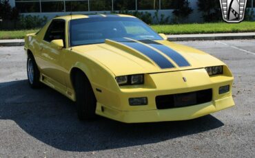 Chevrolet-Camaro-Coupe-1992-3