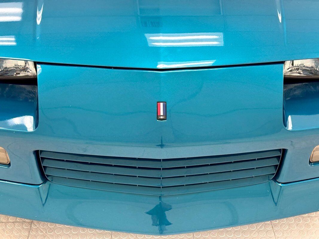 Chevrolet-Camaro-Coupe-1992-8