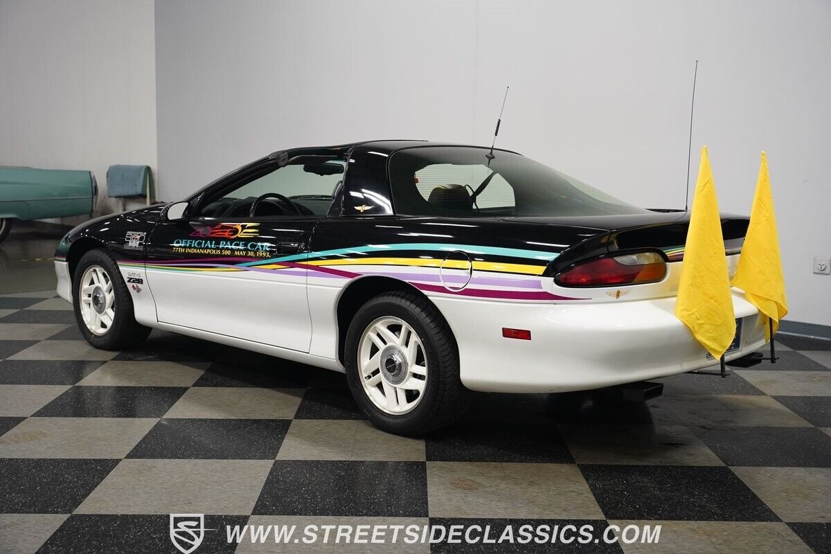 Chevrolet-Camaro-Coupe-1993-11