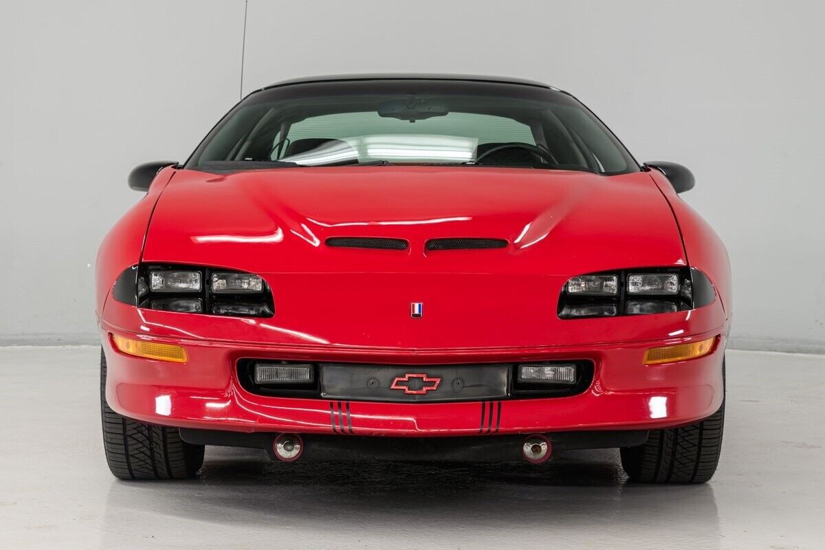 Chevrolet-Camaro-Coupe-1993-4