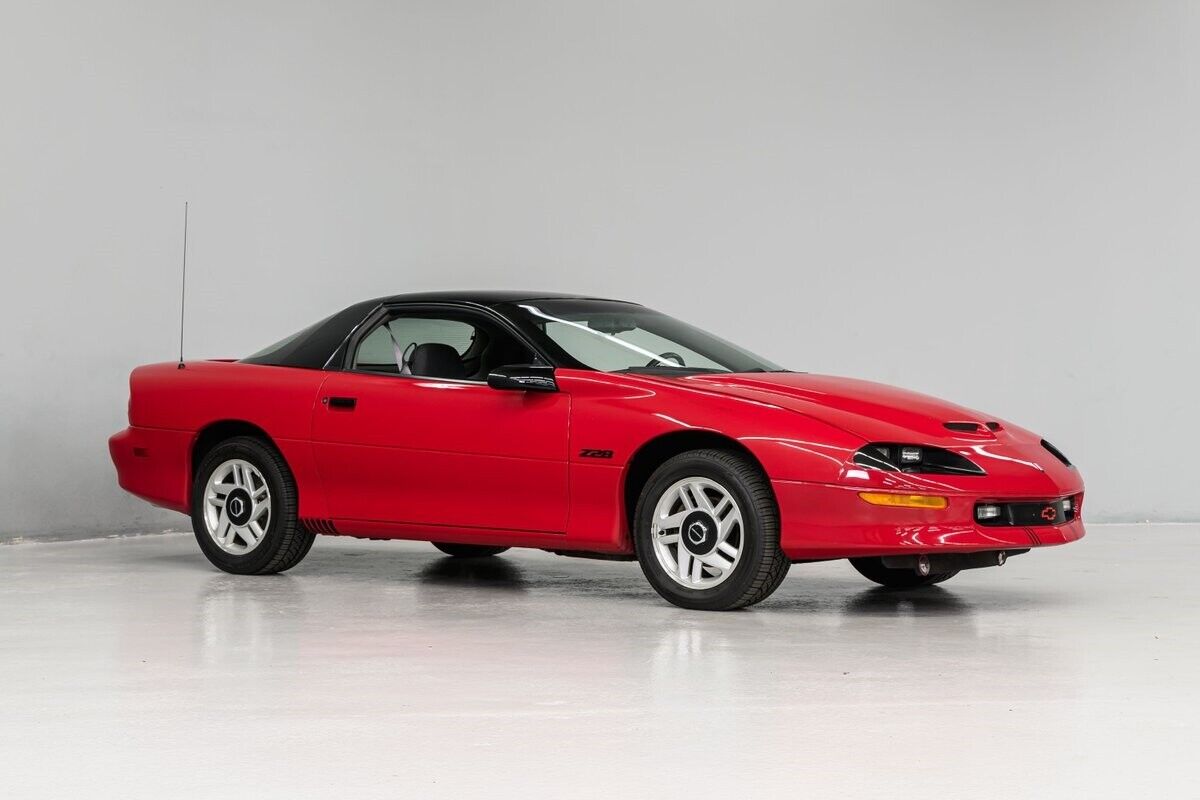 Chevrolet-Camaro-Coupe-1993-7