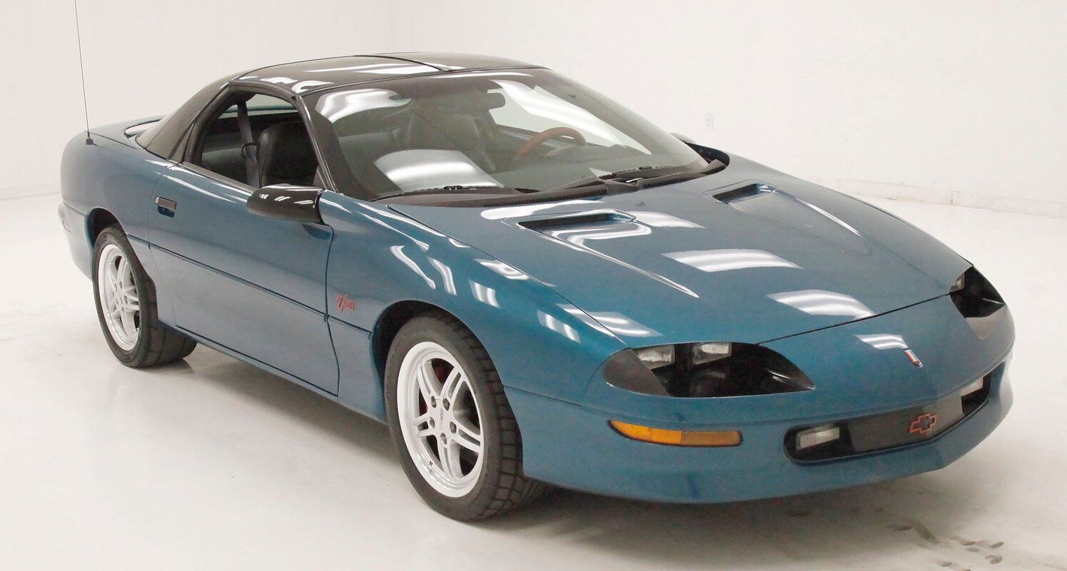 Chevrolet-Camaro-Coupe-1995-5