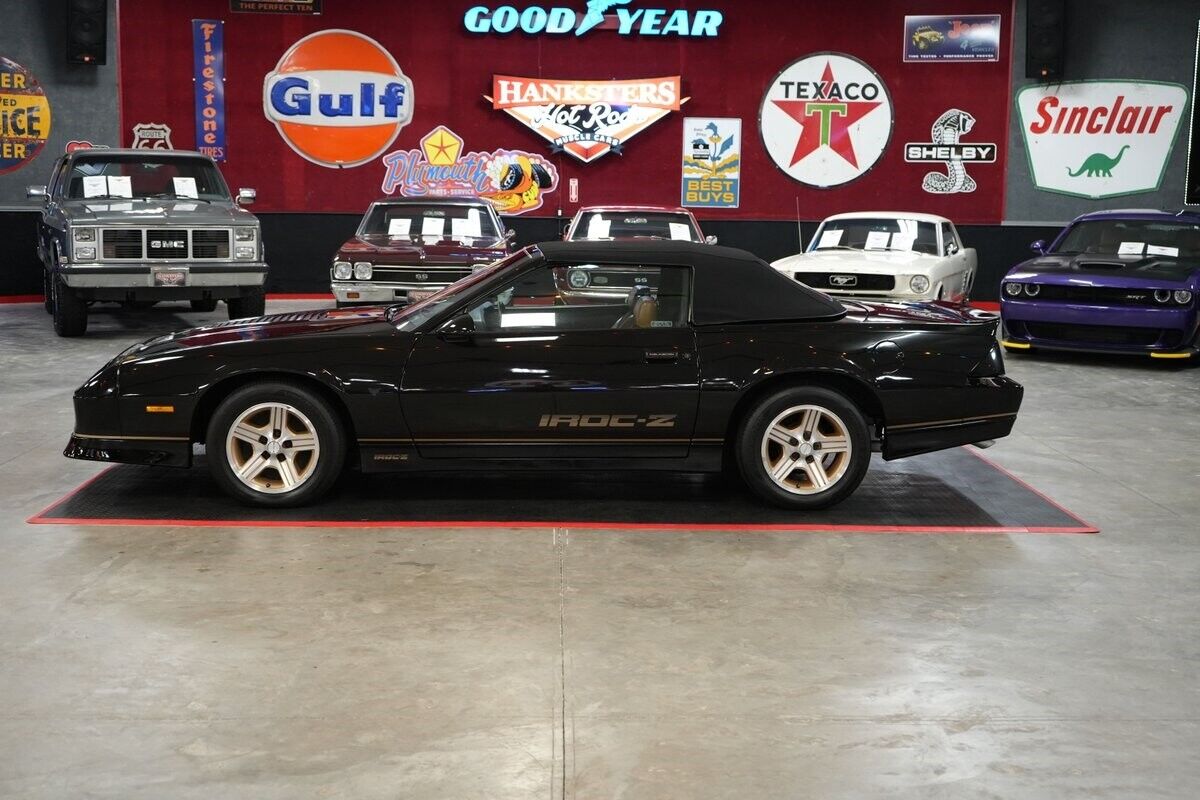 Chevrolet-Camaro-IROC-Z-Convertible-Cabriolet-1989-10