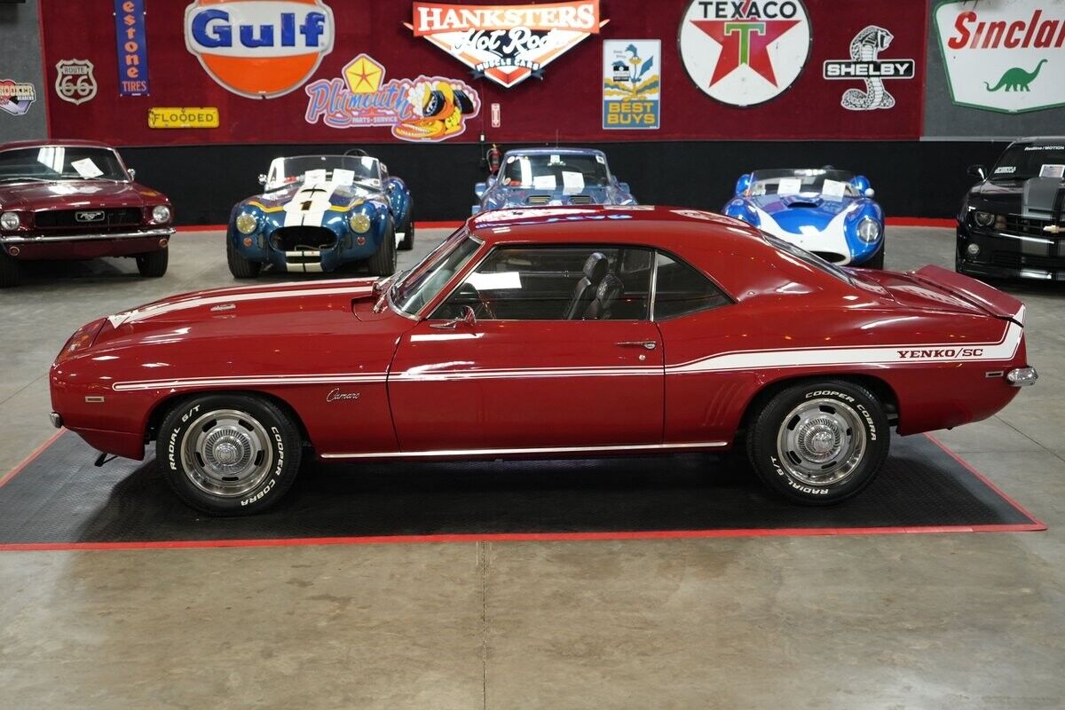 Chevrolet-Camaro-Yenko-Style-Coupe-1969-10