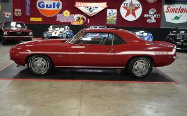 Chevrolet-Camaro-Yenko-Style-Coupe-1969-2